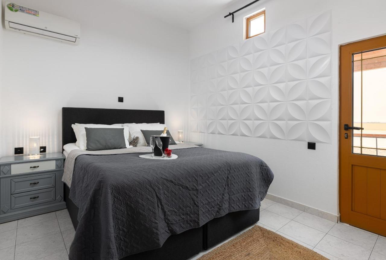 A Unique 3-4 Bedrooms House In Old Town Rhodes City ภายนอก รูปภาพ