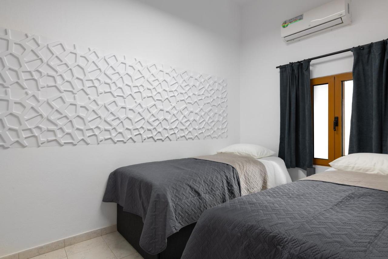 A Unique 3-4 Bedrooms House In Old Town Rhodes City ภายนอก รูปภาพ